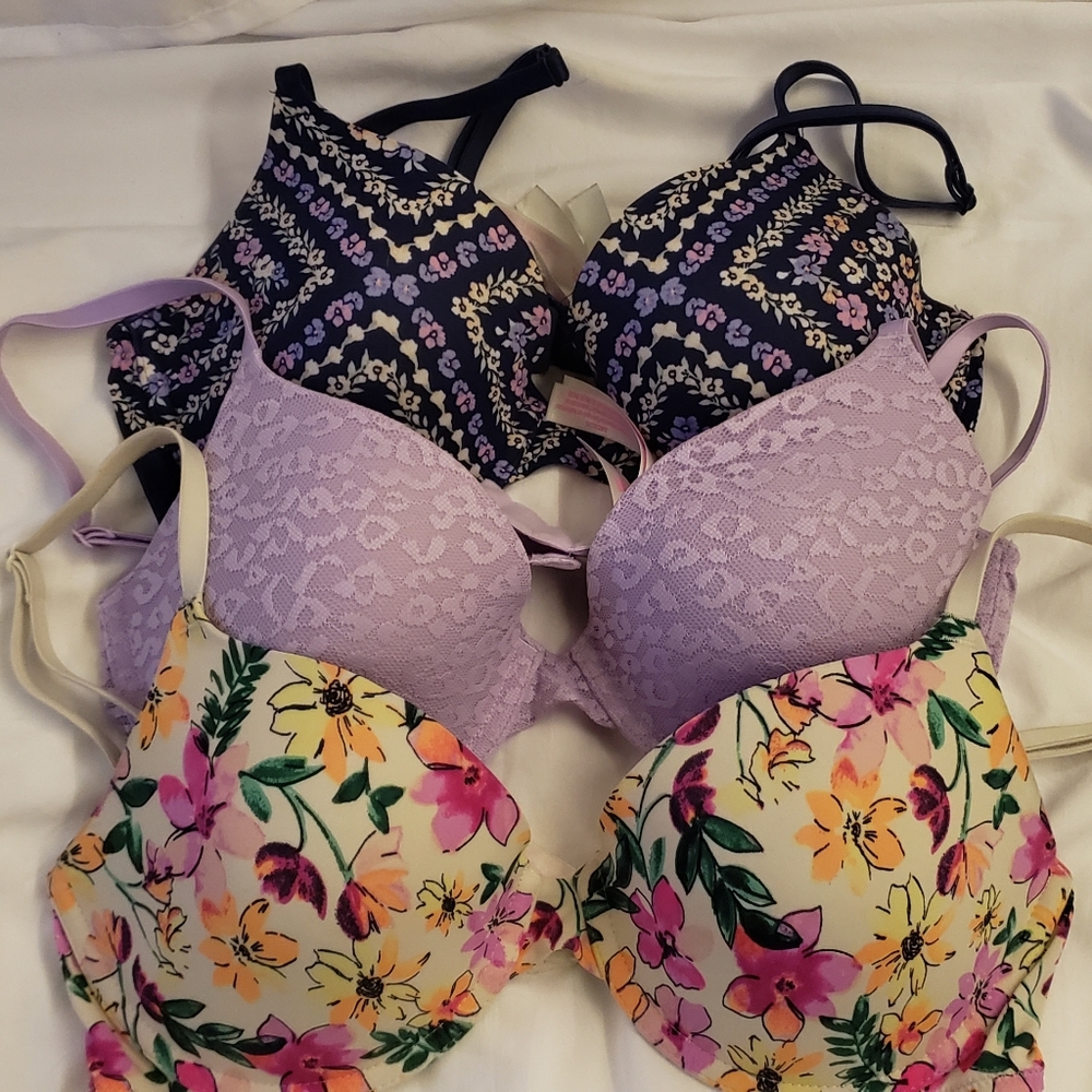 3 vs pink lightly lined bras 34c